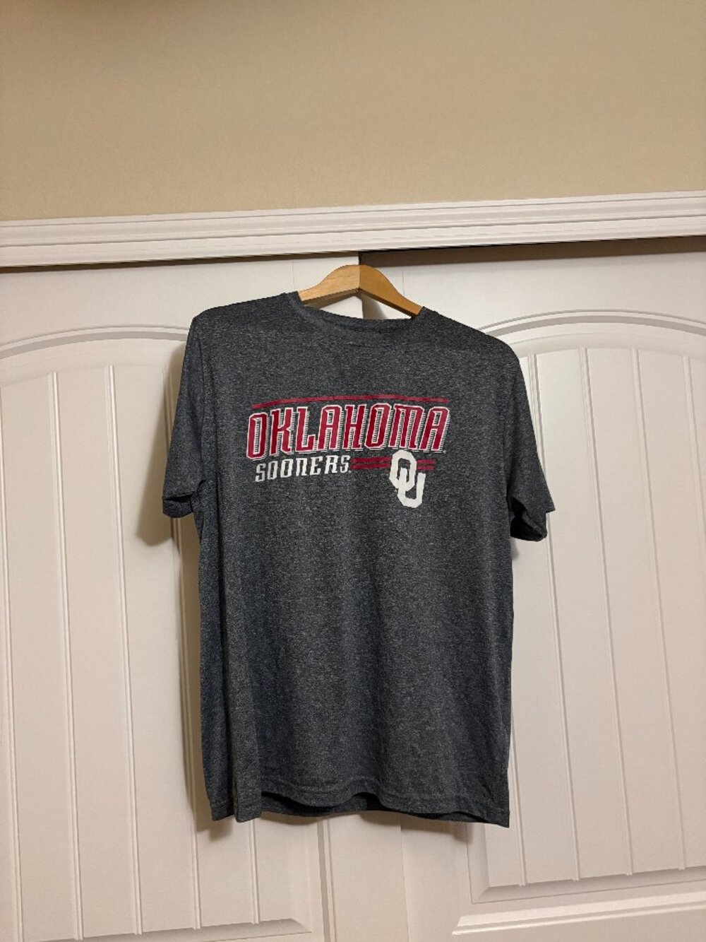 Oklahoma Sooners T Shirt Adult Large Dark Gray Short Sleeve ProEdge Crew Neck